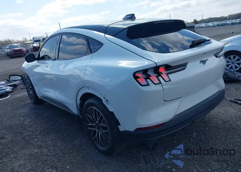 2025 Ford Mustang Mach-E Premium z USA, uszkodzony, nr VIN 3FMTK3R44SMA04238